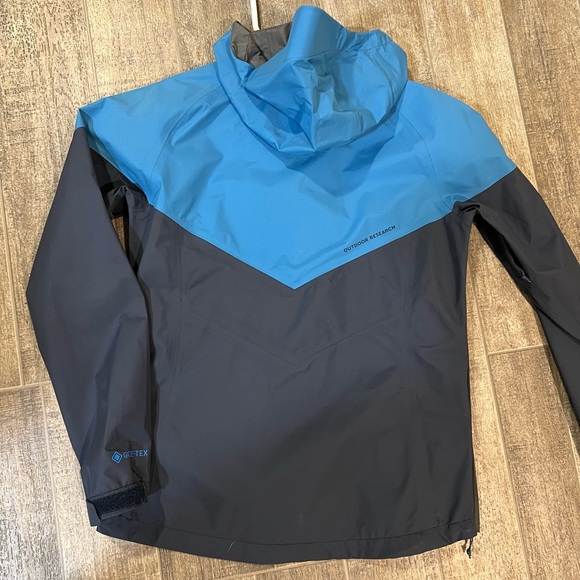 Outdoor Research Shell Jacket - Picture 5 of 5